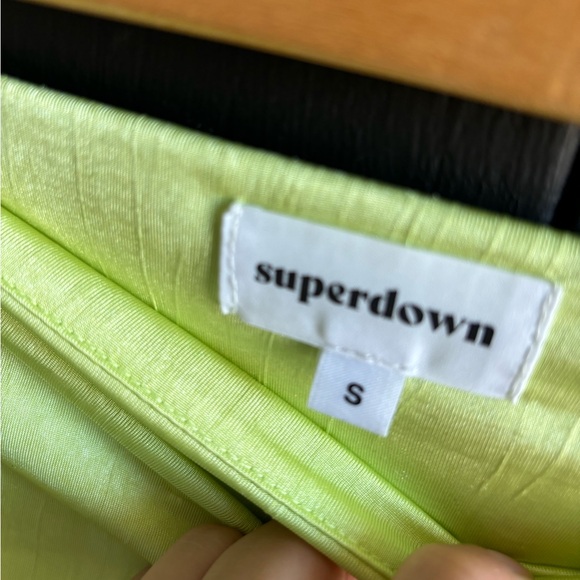 Superdown- Karolyna Maxi Skirt Set in Citron - small - Picture 3 of 6